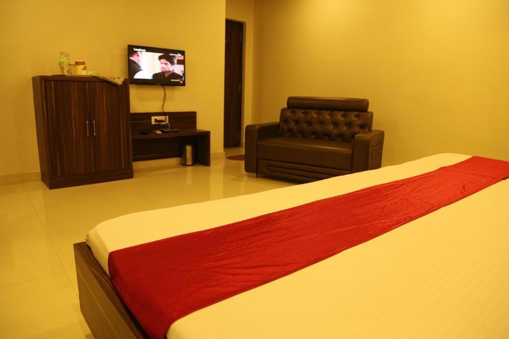 Kingsway Hotel And Restaurant Ajmer Dargah 350 Meter 외부 사진